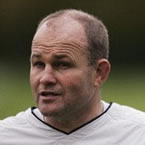 Scotland to lose Assistant coaches Robinson and Lineen