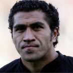 Muliaina considering European move 