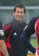 Deans to help coach the Reds 